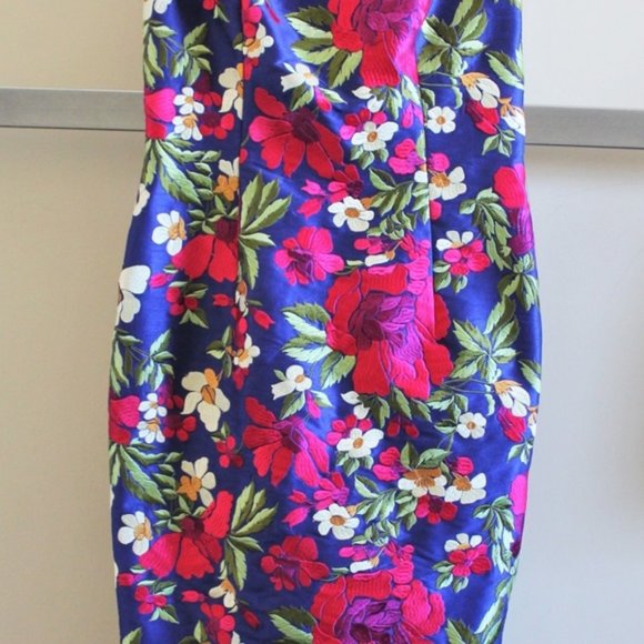 Gorgeous Colorful Designer Dress - Picture 2 of 3